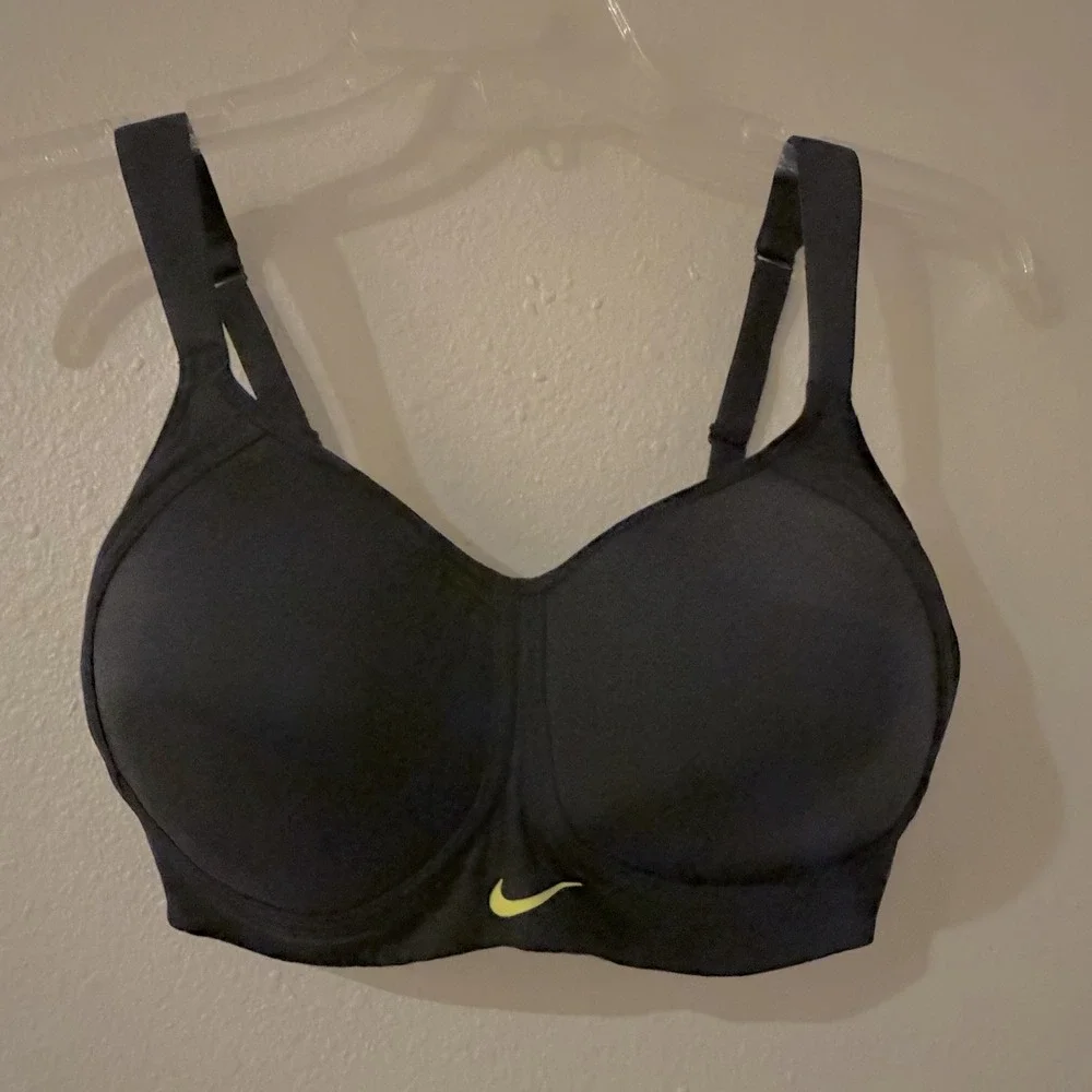 Nike Dri Fit Sports Bra Black Neon Yellow 32DD